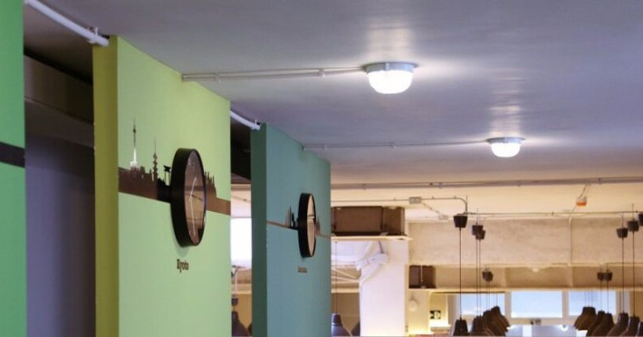 hola-hostal-eixample-2ff337ac9ca7a9b1.jpeg