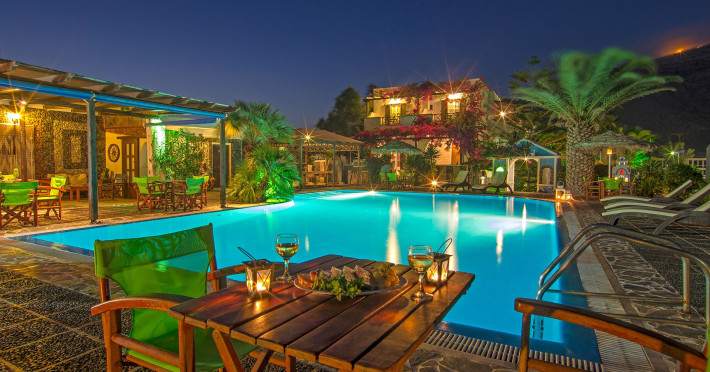 holiday-beach-resort-e5a020d7ad1c404c.jpeg
