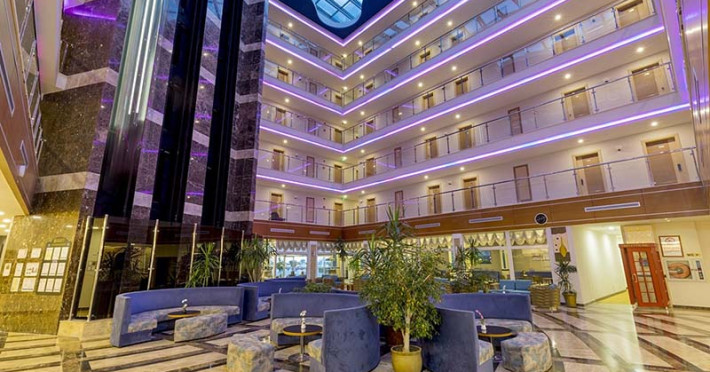 holiday-garden-hotel-resort-13753de81025f961.jpeg