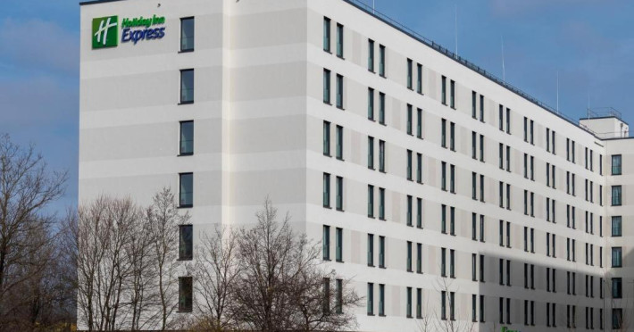 holiday-inn-express-munich-north-90c434b7b7dca785.jpeg