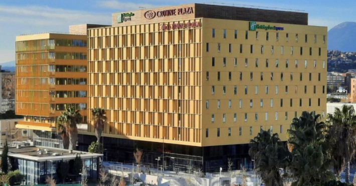 holiday-inn-express-nice-grand-arenas-06f5cda50e954dd2.jpeg