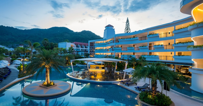 holiday-inn-resort-phuket-karon-beach-741d79e6eb575ff4.jpeg