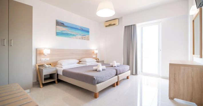 horizon-beach-hotel-a2666b5b42bb2ce6.jpeg