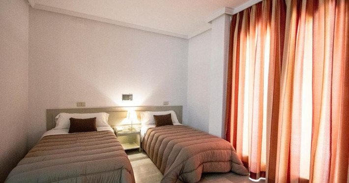 hospedium-hotel-apartamentos-simon-verde-e64dc2a4f166eaf8.jpeg