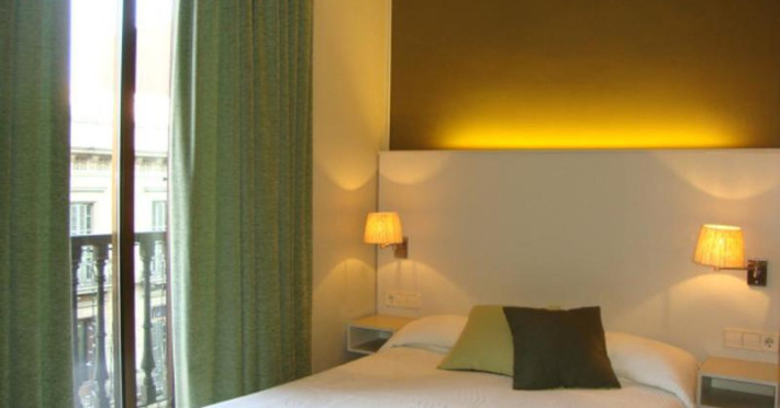 hostal-fontanella-c9e86ae329a9137b.jpeg