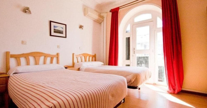 hostal-trevinca-3645471770ab0959.jpeg