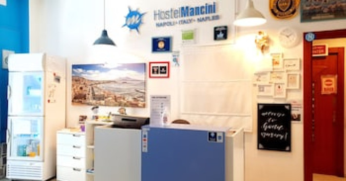 hostel-mancini-naples-87c4cc2b5fbe6541.jpeg