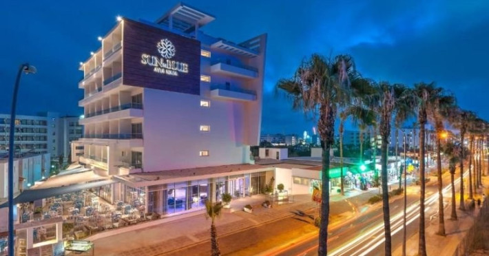 hotel-70b6c36d242f6b78.jpeg