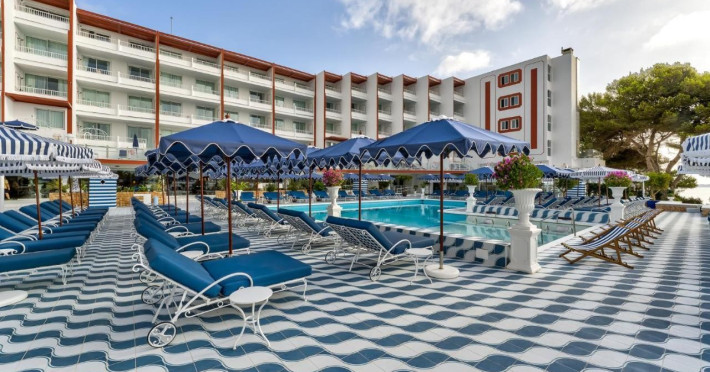 hotel-84b42f7e4d7979c2.jpeg