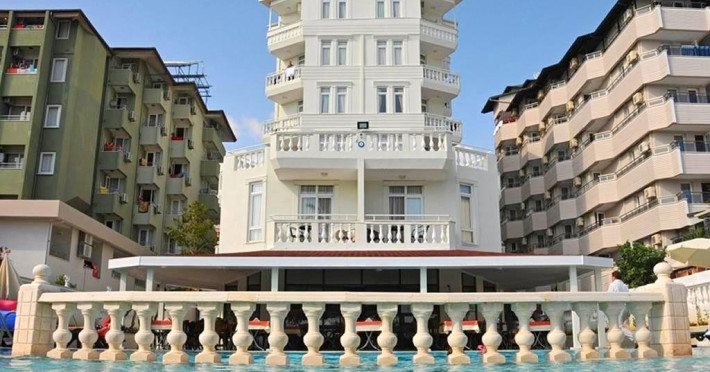 Azak Hotel