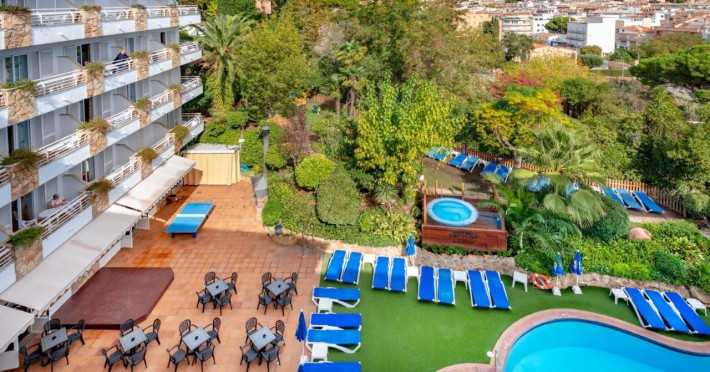 hotel-aed7b07b9a22a878.jpeg
