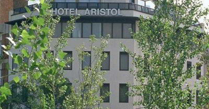 hotel-aristol-9c48b99413aa13ac.jpeg