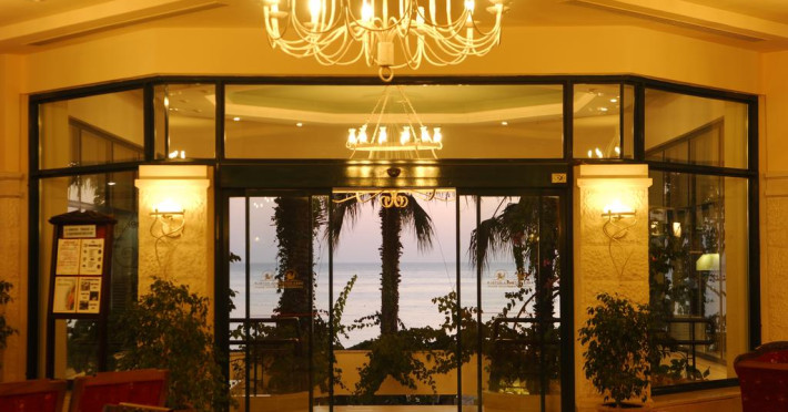 hotel-aska-justin-beach-cd28403baa71b189.jpeg