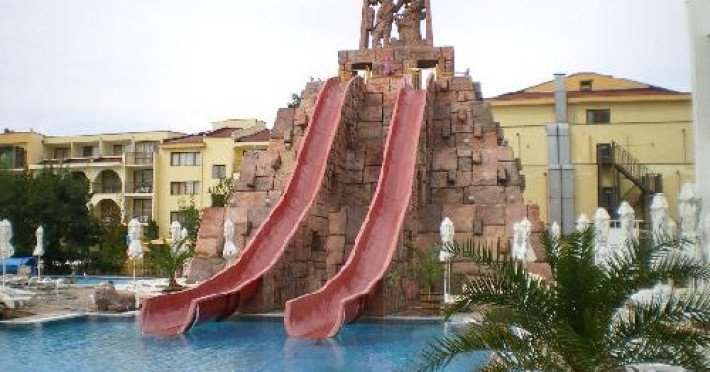 hotel-beach-6f23ac8b824f62d9.jpeg