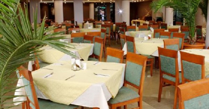 hotel-beach-sunny-beach-149755fc87f58626.jpeg