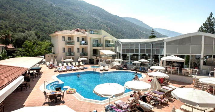 hotel-belcehan-7e9cf5de472d5a8d.jpeg