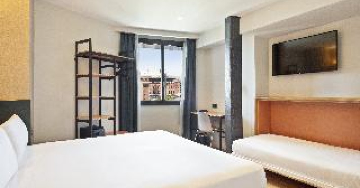 hotel-brick-barcelona-7e3e58b085dda722.jpeg