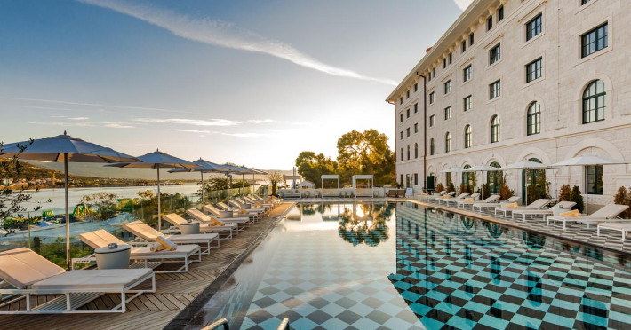 Hotel Brown Beach House & Spa