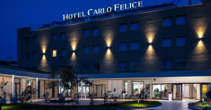 hotel-carlo-felice-sassari-d3a0b86bb52a5d73.jpeg