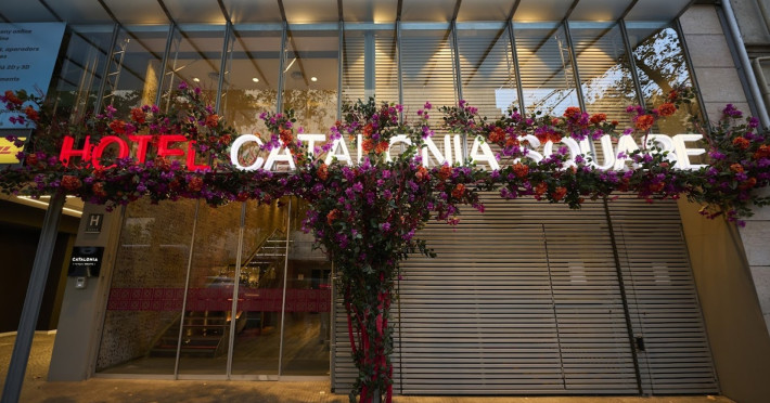 hotel-catalonia-square-a05592a090f54d94.jpeg