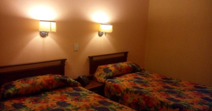 hotel-club-tropical-0d5bfaedb66fa4c7.jpeg