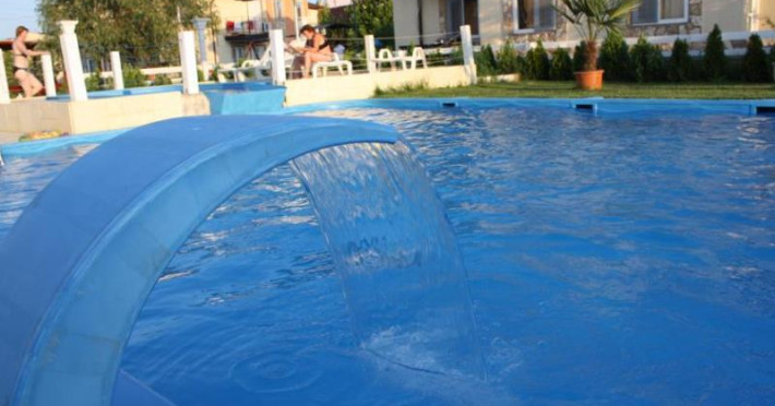 hotel-clubul-de-vacanta-corabia-piratilor-fc15624b2b24648a.jpeg
