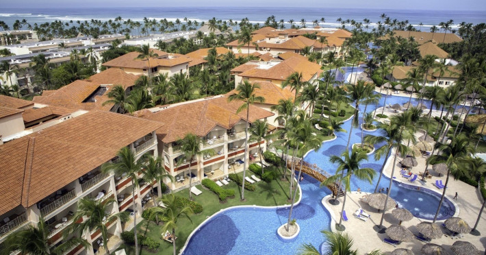 hotel-cu-piscina-2d4c5b5e5c1abdac.jpeg