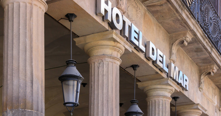 hotel-del-mar-c2b72079a7f31e5d.jpeg
