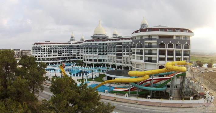 Diamond Premium Hotel