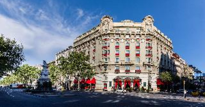 hotel-el-palace-barcelona-15157f30caae2285.jpeg