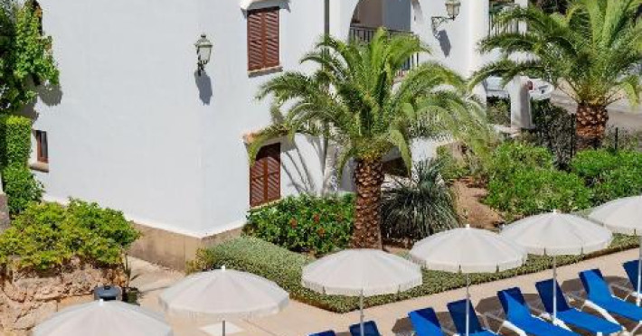 hotel-flipflop-surfing-playa-eb415ed276de9d7a.jpeg