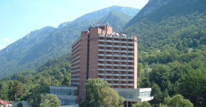 hotel-herculane-b1310ae7c572e416.jpeg