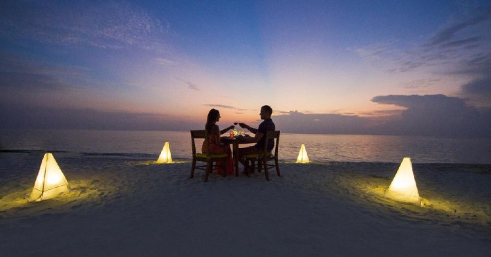 hotel-island-maldives-63e11367d461e5a9.jpeg