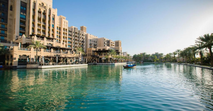 hotel-jumeirah-mina-al-salam-dubai-05ae758cb125292a.jpeg
