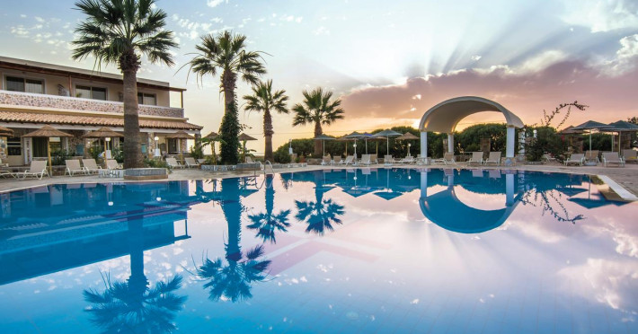hotel-kouros-palace-5c52f12f12c61138.jpeg