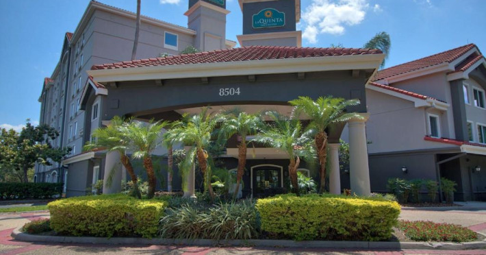 hotel-la-quinta-by-wyndham-orlando-i-driveconv-center-d69c66fb928ac1ac.jpeg