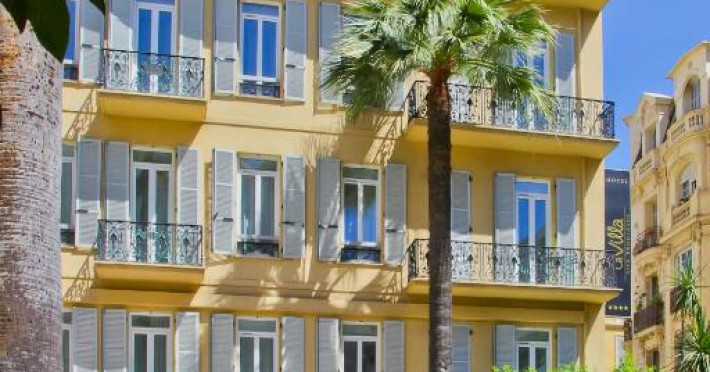 hotel-la-villa-nice-promenade-dbf972241d0d1fb9.jpeg