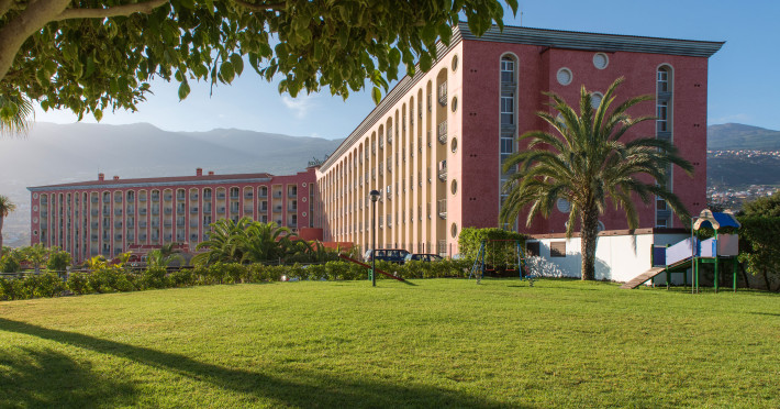 hotel-las-aguilas-tenerife-affiliated-by-melia-f60ba21fd585c013.jpeg