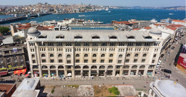 hotel-legacy-ottoman-0811dbe012d6f16a.jpeg
