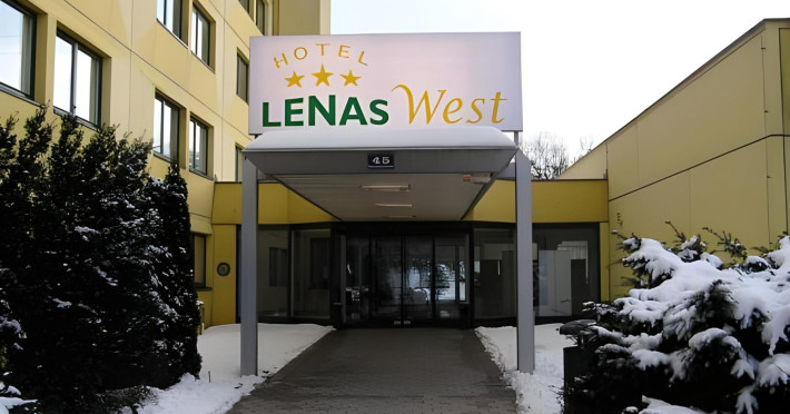 hotel-lenas-west-7cc9e1d673d79730.jpeg