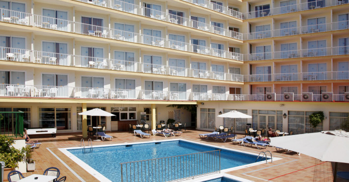 hotel-linda-95bdcddbc72b0999.jpeg