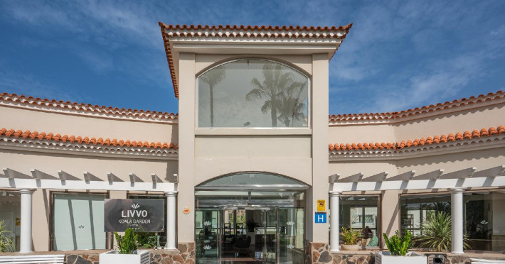 hotel-livvo-koala-garden-dbd6f379157e150f.jpeg