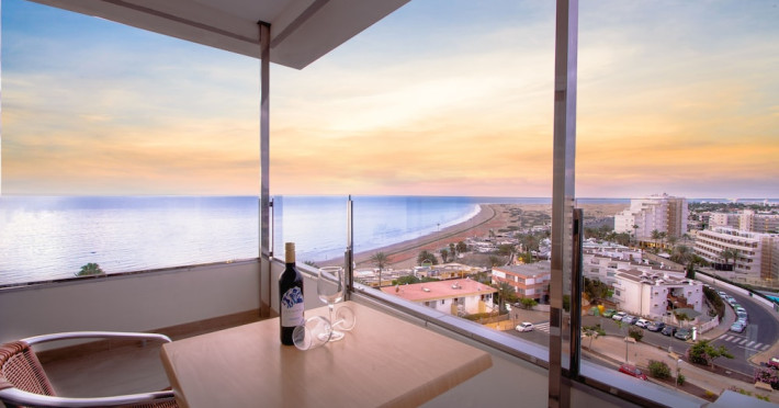 hotel-lopez-suitehotel-playa-del-ingles-dc37723cceea4d4e.jpeg