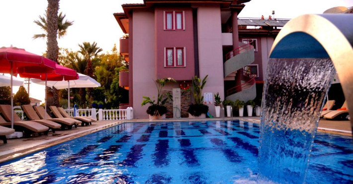 hotel-mendos-garden-exclusive-0669b32a9ad100f0.jpeg