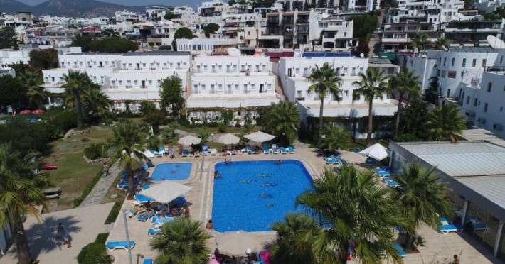 hotel-nagi-beach-28e33ad9da67c321.jpeg