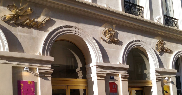 hotel-pax-opera-b9d1f6eee96c1129.jpeg