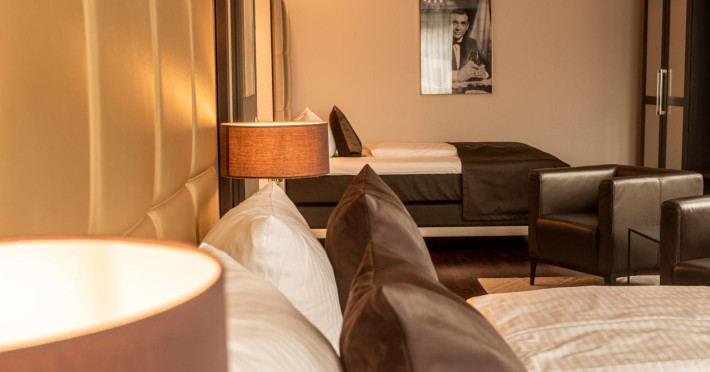 hotel-renoir-paris-montparnasse-861a8c5d65e5f02d.jpeg