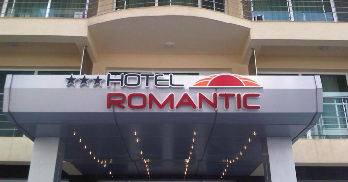 hotel-romantic-3213fb7ca9335512.jpeg
