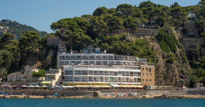 hotel-rosamar-maxim-81ca19532a8bad70.jpeg