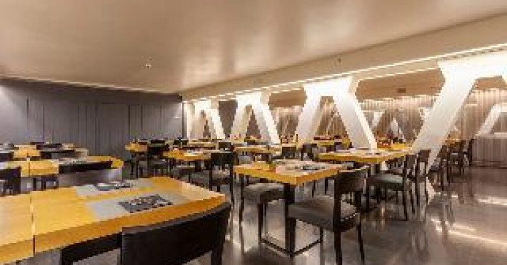 hotel-royal-passeig-de-gracia-b23a958f21f93d75.jpeg